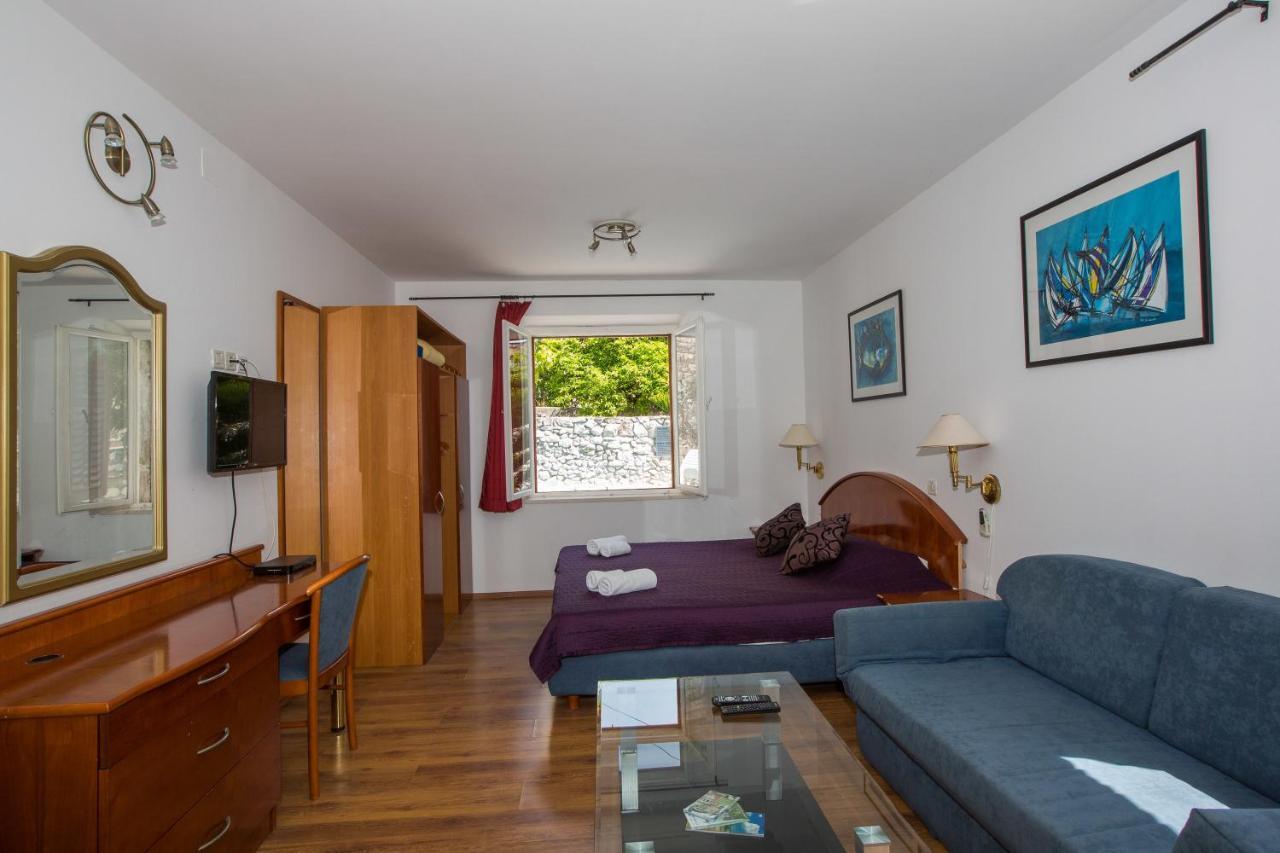 Apartments Kralj 챠브타트 외부 사진